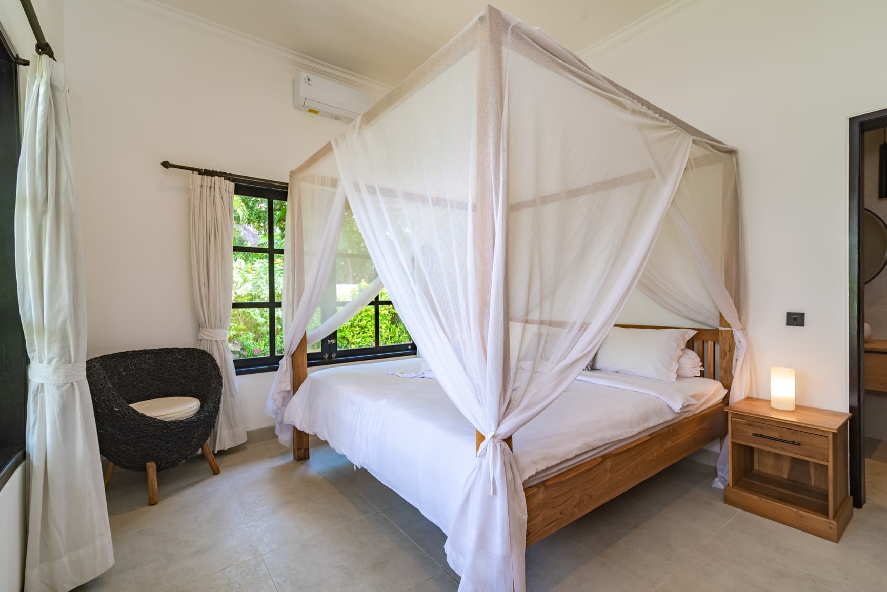 Villa Bersama — bedroom (8)